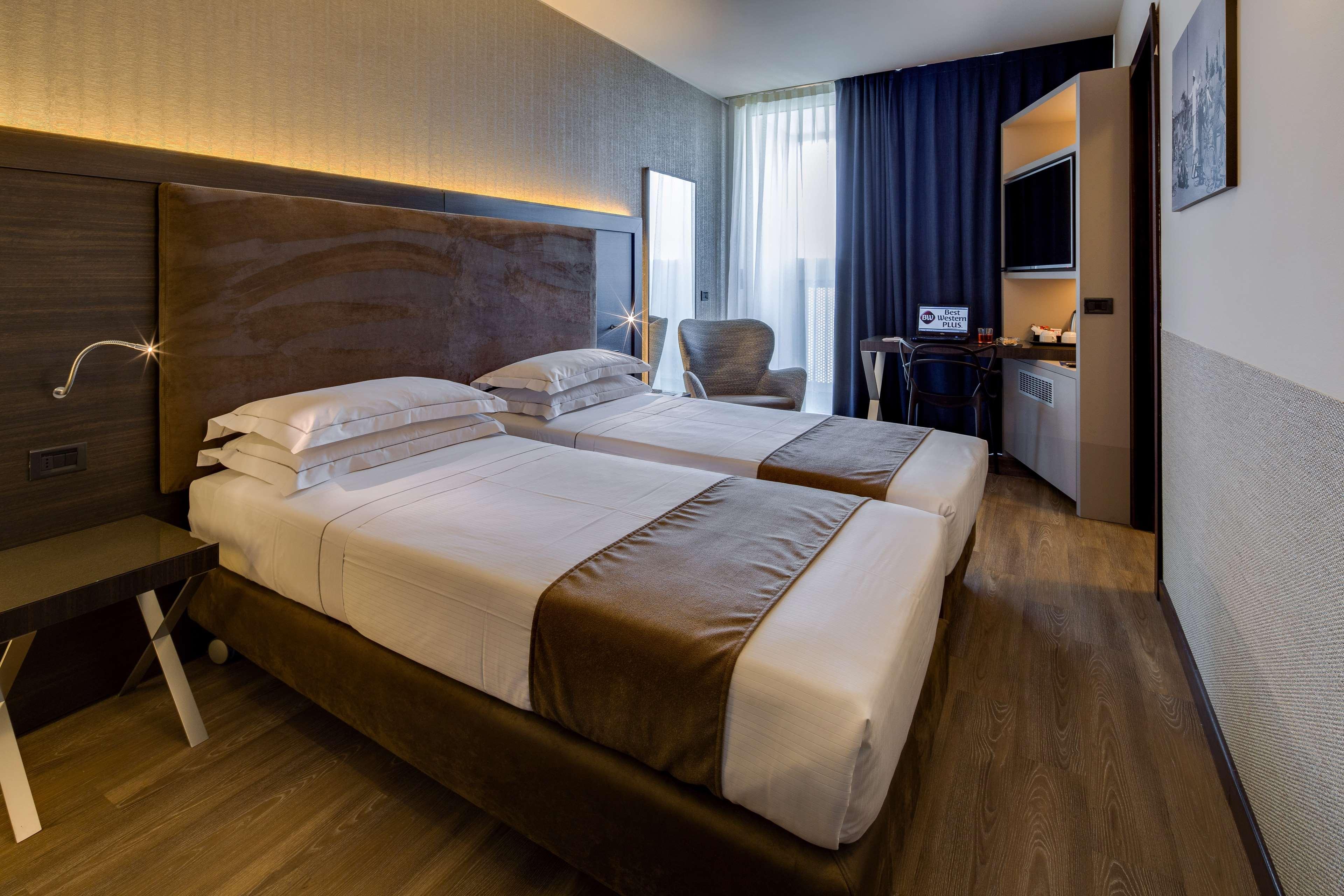 Best Western Plus Hotel Farnese 파르마 외부 사진