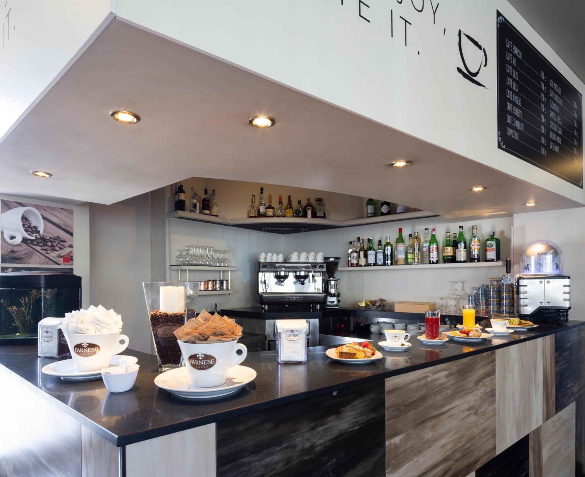 Best Western Plus Hotel Farnese 파르마 외부 사진